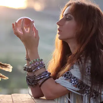 What Top Rated Psychics Offer